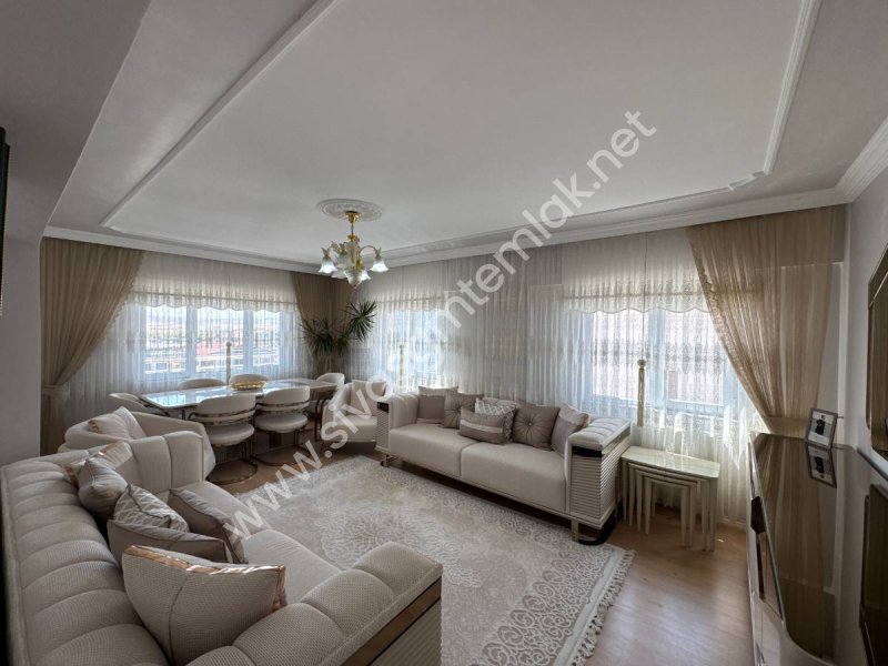 SİVAS GMT EMLAK'TAN HUZUR MAH ANACADDE SATILIK 5+1 DUBLEKS DAİRE