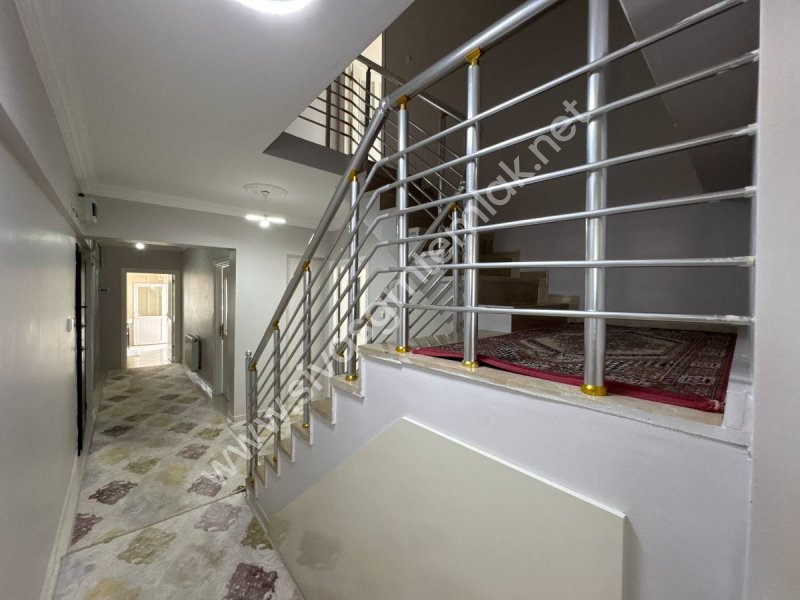 SİVAS GMT EMLAK'TAN HUZUR MAH ANACADDE SATILIK 5+1 DUBLEKS DAİRE