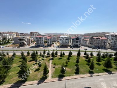 SİVAS GMT EMLAK'TAN HUZUR MAH ANACADDE SATILIK 5+1 DUBLEKS DAİRE