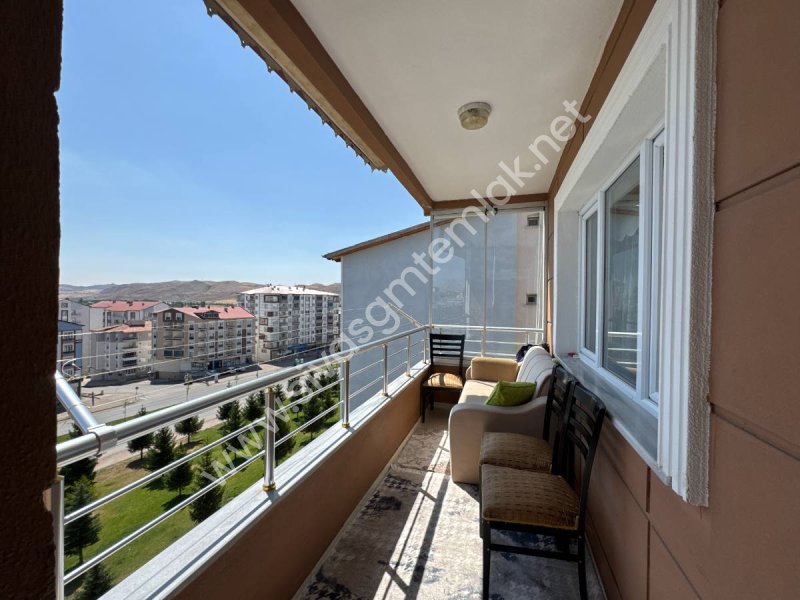 SİVAS GMT EMLAK'TAN HUZUR MAH ANACADDE SATILIK 5+1 DUBLEKS DAİRE