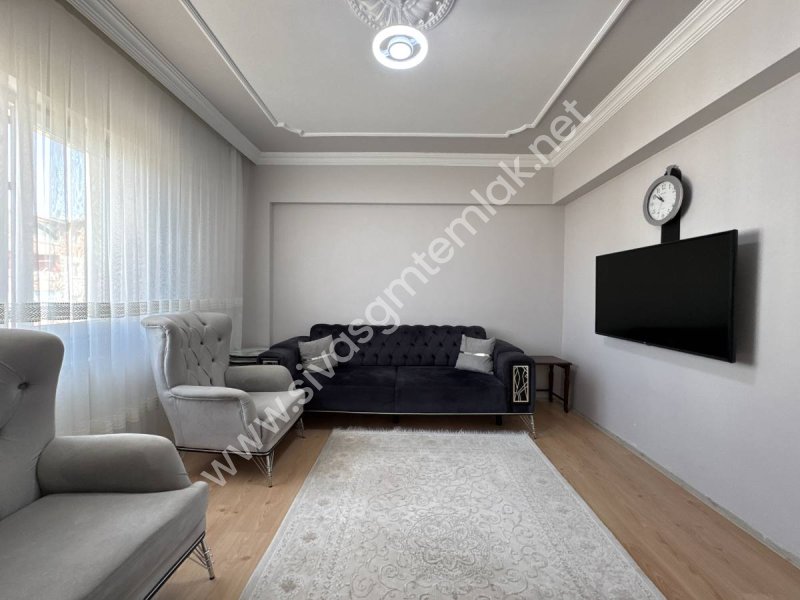 SİVAS GMT EMLAK'TAN HUZUR MAH ANACADDE SATILIK 5+1 DUBLEKS DAİRE