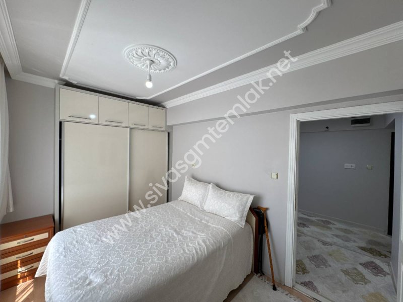 SİVAS GMT EMLAK'TAN HUZUR MAH ANACADDE SATILIK 5+1 DUBLEKS DAİRE
