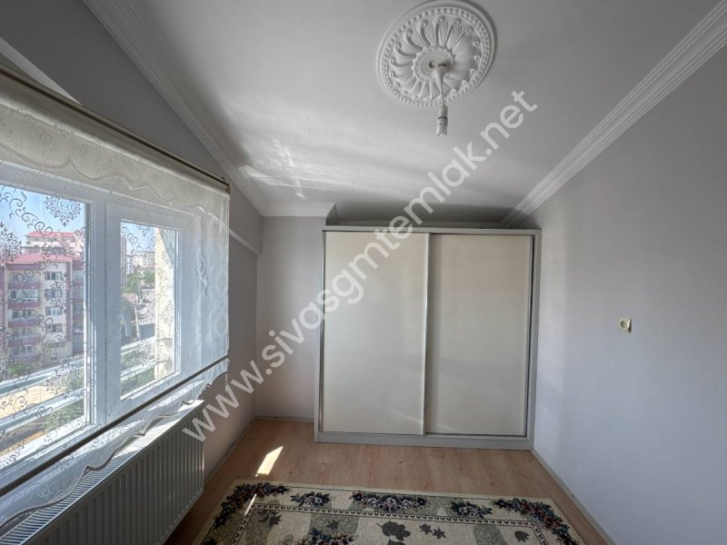 SİVAS GMT EMLAK'TAN HUZUR MAH ANACADDE SATILIK 5+1 DUBLEKS DAİRE
