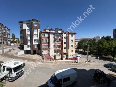 SİVAS GMT EMLAK'TAN YENİNUMUNECİV KİRALIK ARAKAT 3+1 UYGUN DAİRE