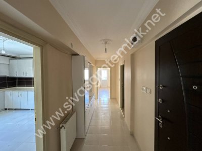 SİVAS GMT EMLAK'TAN YENİNUMUNECİV KİRALIK ARAKAT 3+1 UYGUN DAİRE
