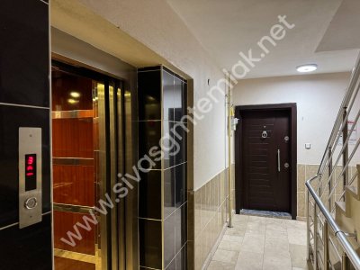 SİVAS GMT EMLAK'TAN YENİNUMUNECİV KİRALIK ARAKAT 3+1 UYGUN DAİRE