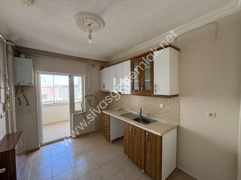 SİVAS GMT EMLAK'TAN ÖZBELSAN TOKİ KONUTLARINDA 3+1 KİRALIK DAİRE