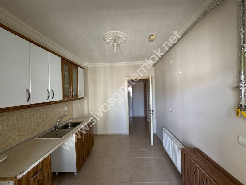 SİVAS GMT EMLAK'TAN ÖZBELSAN TOKİ KONUTLARINDA 3+1 KİRALIK DAİRE