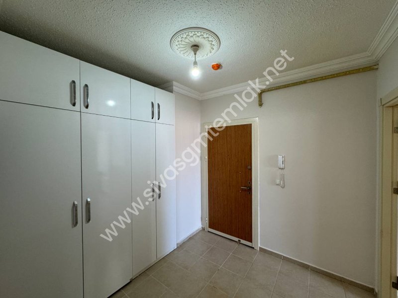 SİVAS GMT EMLAK'TAN ÖZBELSAN TOKİ KONUTLARINDA 3+1 KİRALIK DAİRE