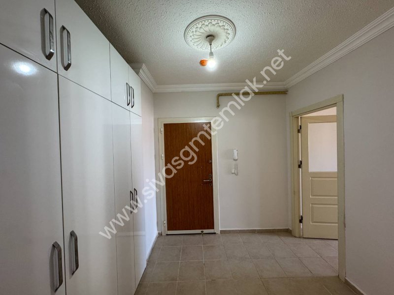SİVAS GMT EMLAK'TAN ÖZBELSAN TOKİ KONUTLARINDA 3+1 KİRALIK DAİRE