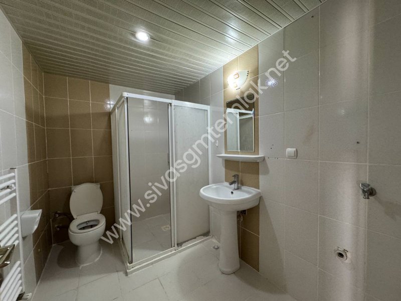 SİVAS GMT EMLAK'TAN ÖZBELSAN TOKİ KONUTLARINDA 3+1 KİRALIK DAİRE