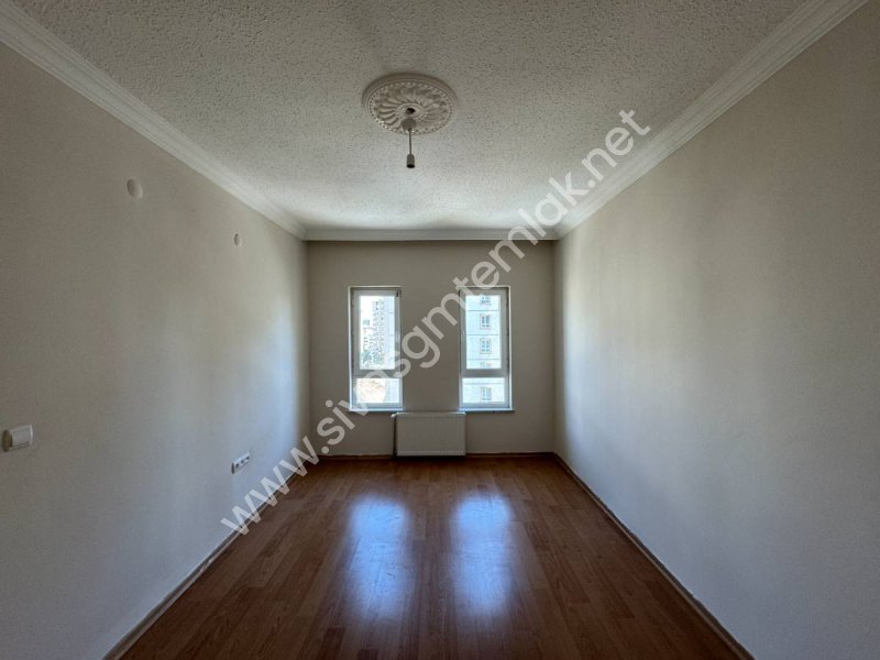 SİVAS GMT EMLAK'TAN ÖZBELSAN TOKİ KONUTLARINDA 3+1 KİRALIK DAİRE