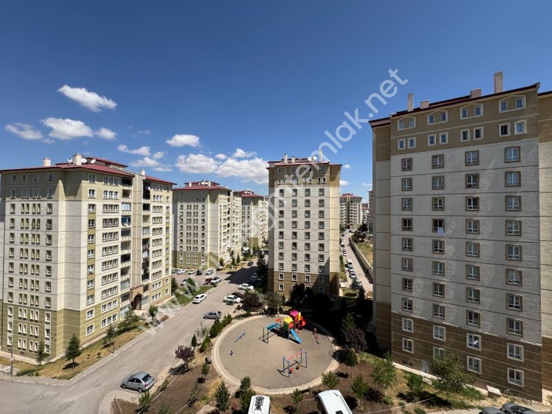 SİVAS GMT EMLAK'TAN ÖZBELSAN TOKİ KONUTLARINDA 3+1 KİRALIK DAİRE