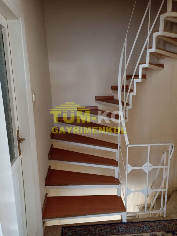 Silivri Klassis Otel Civarında Satılık Müstakil Villa