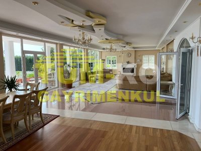 Silivri Kavaklı da satılık Müstakil bahçeli villa