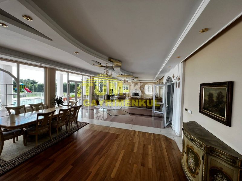 Silivri Kavaklı da satılık Müstakil bahçeli villa