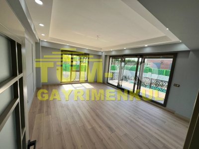 Silivri Kavaklı'da site içerisinde müstakil havuzlu villa