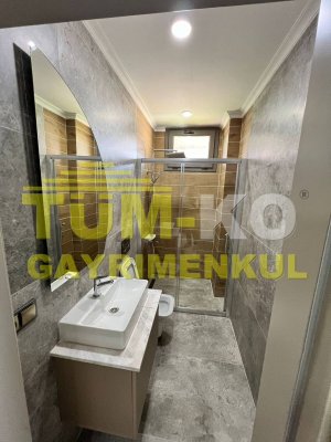 Silivri Kavaklı'da site içerisinde müstakil havuzlu villa