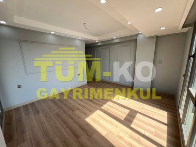 Silivri Kavaklı'da site içerisinde müstakil havuzlu villa