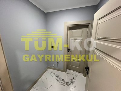 Silivri Kavaklı'da site içerisinde müstakil havuzlu villa