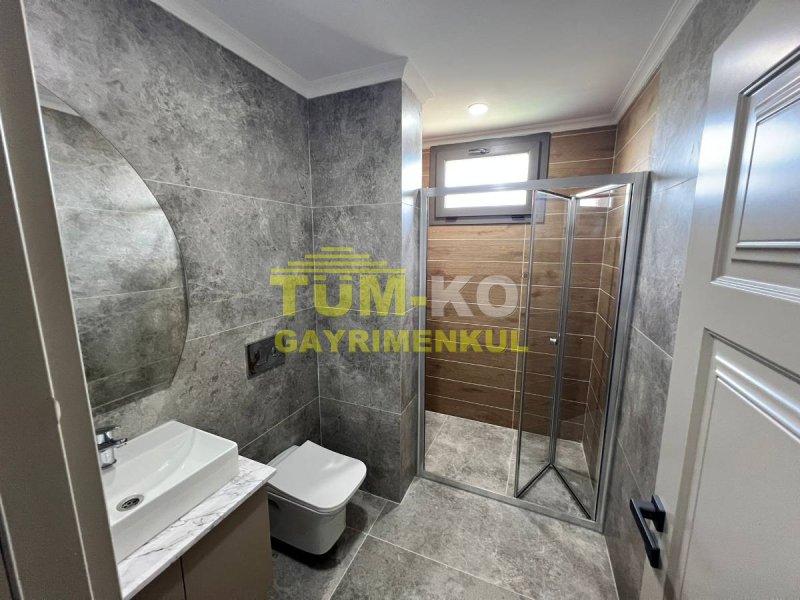 Silivri Kavaklı'da site içerisinde müstakil havuzlu villa