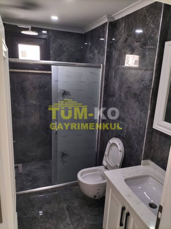 Silivri Selimpaşa Mah. Butik Sitede Satılık Havuzlu Villa