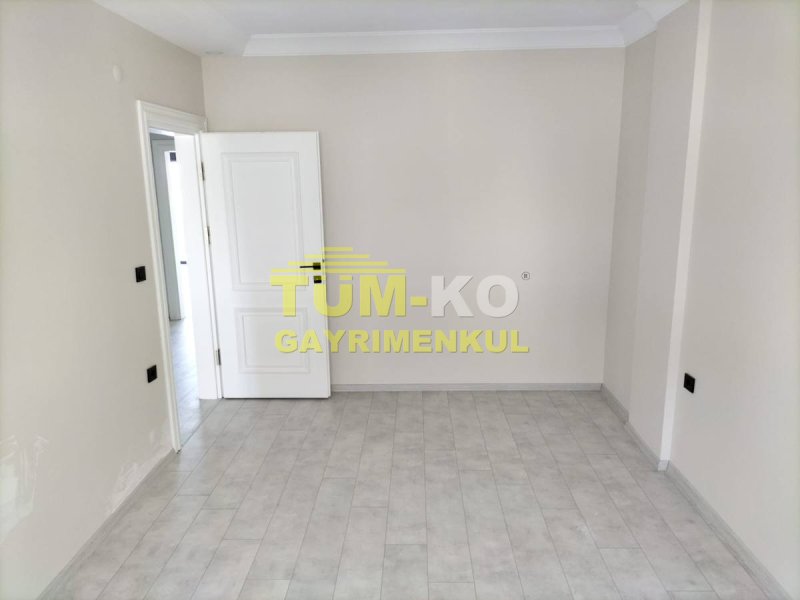 Silivri Selimpaşa Mah. Butik Sitede Satılık Havuzlu Villa