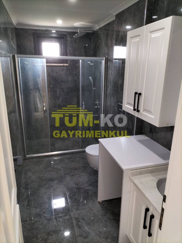 Silivri Selimpaşa Mah. Butik Sitede Satılık Havuzlu Villa