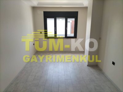 Silivri Selimpaşa Mah. Butik Sitede Satılık Havuzlu Villa