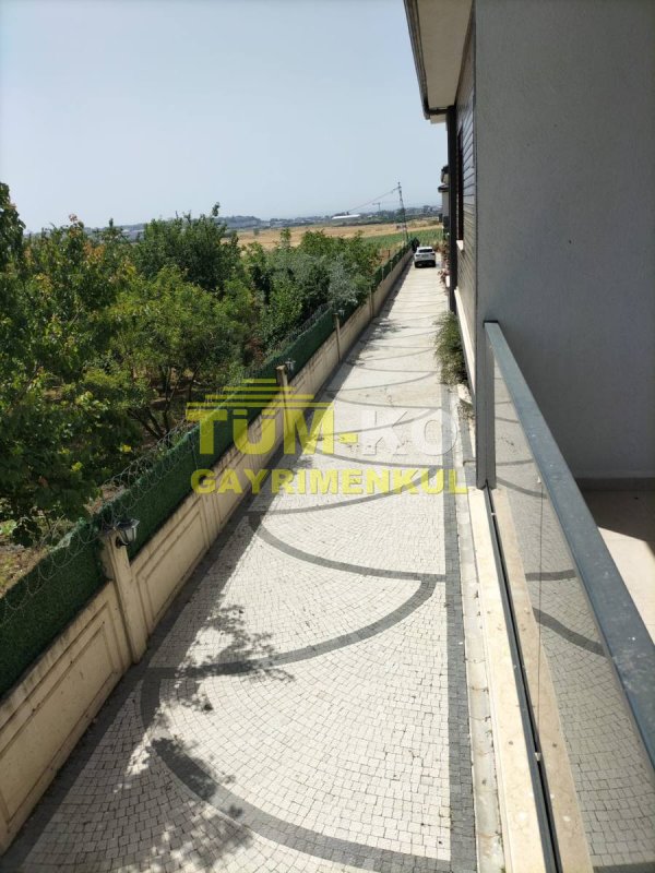Silivri Selimpaşa Mah. Butik Sitede Satılık Havuzlu Villa