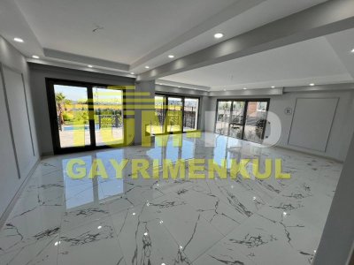 Silivri Kavaklı'da 1000m2 Arsalı Müstakil villa