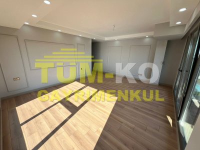 Silivri Kavaklı'da 1000m2 Arsalı Müstakil villa