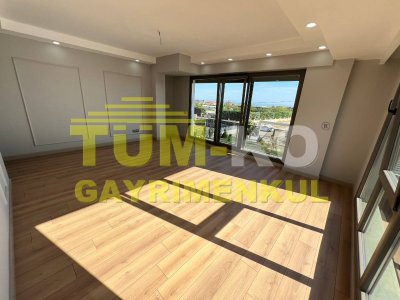 Silivri Kavaklı'da 1000m2 Arsalı Müstakil villa