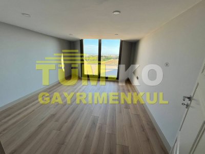 Silivri Kavaklı'da 1000m2 Arsalı Müstakil villa
