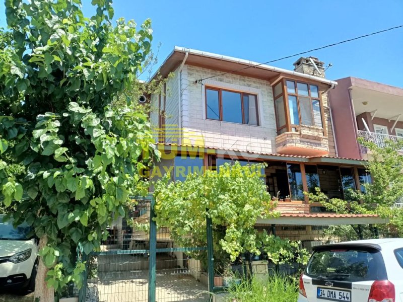 Silivri Selimpaşa Araptepe Mevkii Deniz Manzaralı Villa