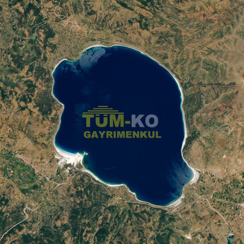 Salda Gölüne 3,5km Mesafede Satılık Köy Evi