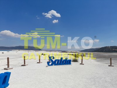 Salda Gölüne 3,5km Mesafede Satılık Köy Evi