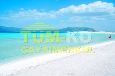 Salda Gölüne 3,5km Mesafede Satılık Köy Evi