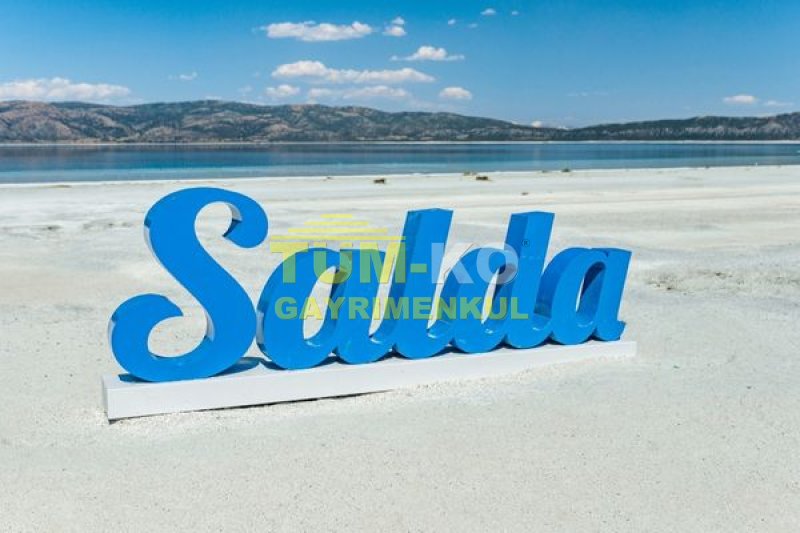 Salda Gölüne 3,5km Mesafede Satılık Köy Evi