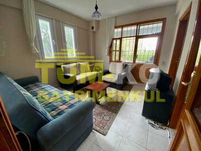 Silivri Gazitepe de 2700m2 Arazi İçinde 2 Katlı Müstakil Ev