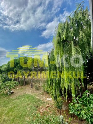 Silivri Gazitepe de 2700m2 Arazi İçinde 2 Katlı Müstakil Ev