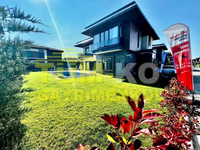 Silivri Kavaklı Merkeze Yürüme mesafesi Satılık villa