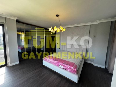 Silivri Kavaklı Merkeze Yürüme mesafesi Satılık villa
