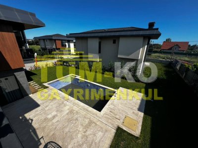 Silivri Kavaklı Merkeze Yürüme mesafesi Satılık villa