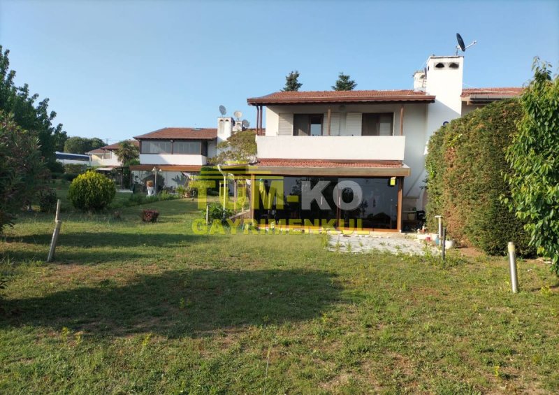 Silivri Cumhuriyet Mah. Kapanmaz Deniz manzaralı Satılık Villa