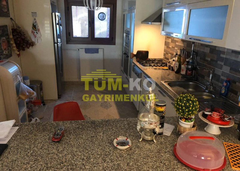 Silivri Cumhuriyet Mah. Kapanmaz Deniz manzaralı Satılık Villa