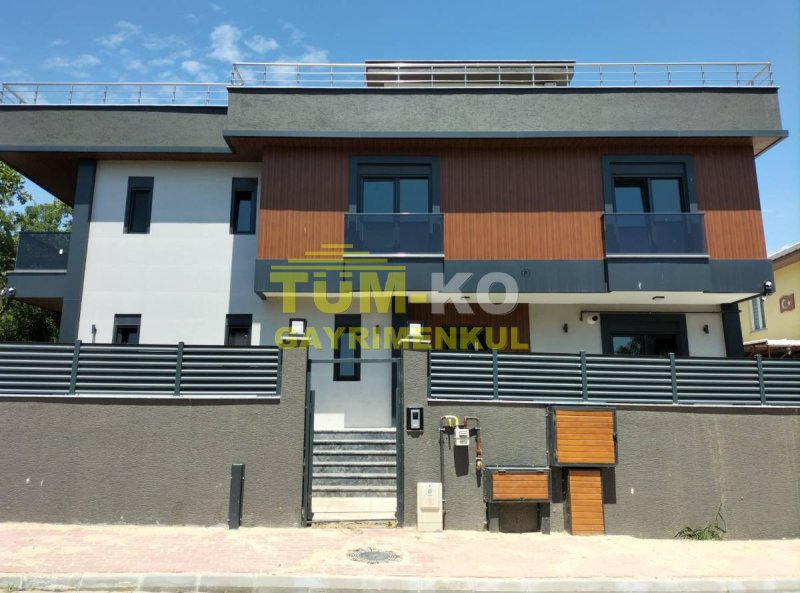 Silivri Klasis Otel Bölgesinde Satılık Müstakil Sıfır Villa