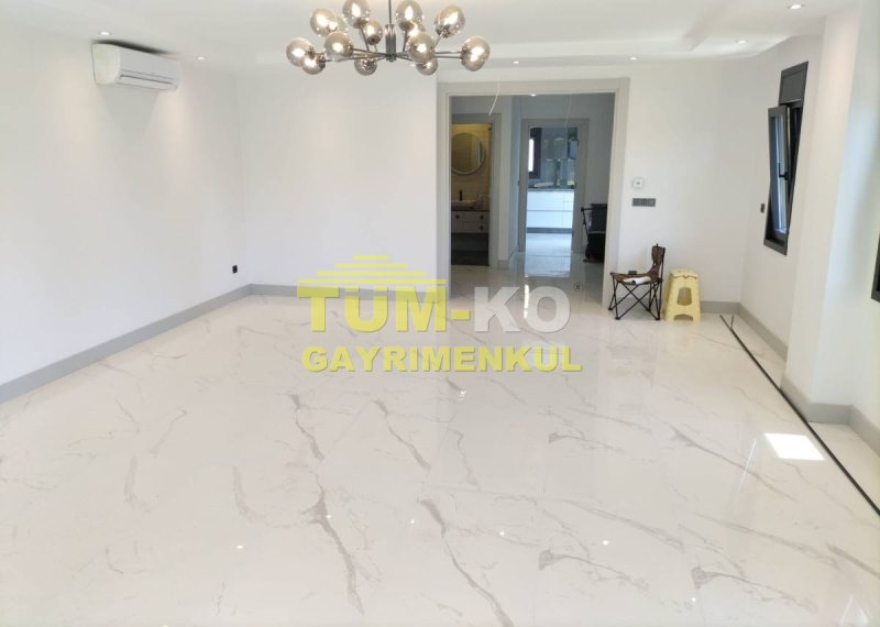 Silivri Klasis Otel Bölgesinde Satılık Müstakil Sıfır Villa