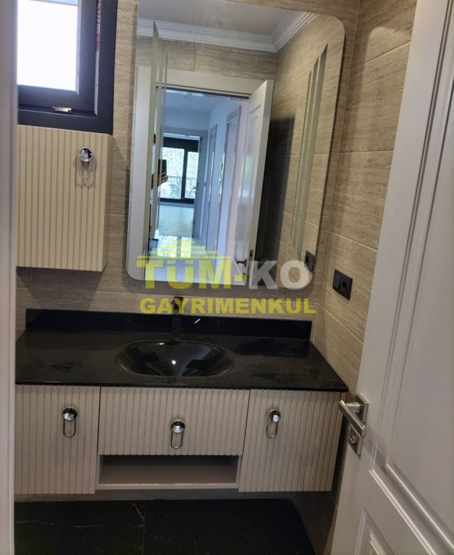 Silivri Klasis Otel Bölgesinde Satılık Müstakil Sıfır Villa