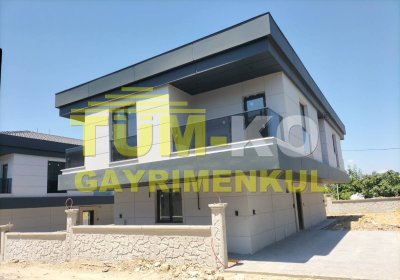 Silivri Selimpaşa'da Satılık Müstakil Havuzlu Sıfır Villa